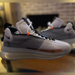 Nike Air Max 720 Waves